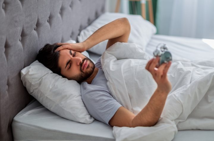朝になると仕事に行けない理由や憂鬱な人の体験談を徹底調査！