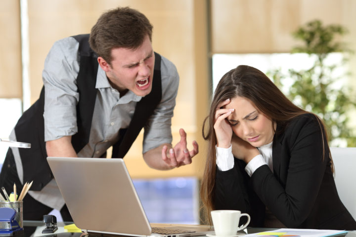 会社や上司が信用できないなら退職すべき？辞めた方がいい組織の特徴