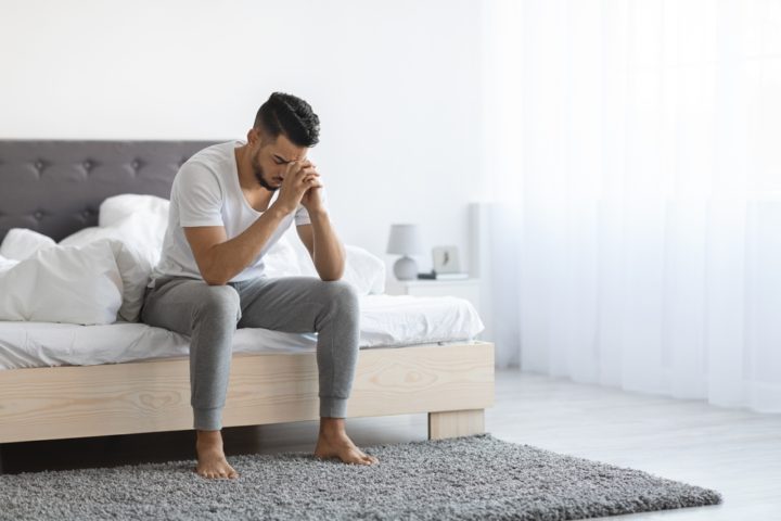 仕事行きたくない…拒否反応や吐き気が出たら危険！休むか退職すべき？
